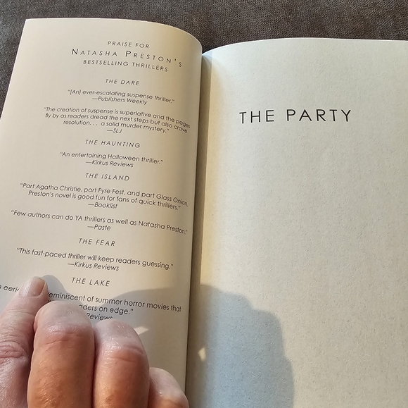 The Party Natasha Preston - Picture 5 of 7